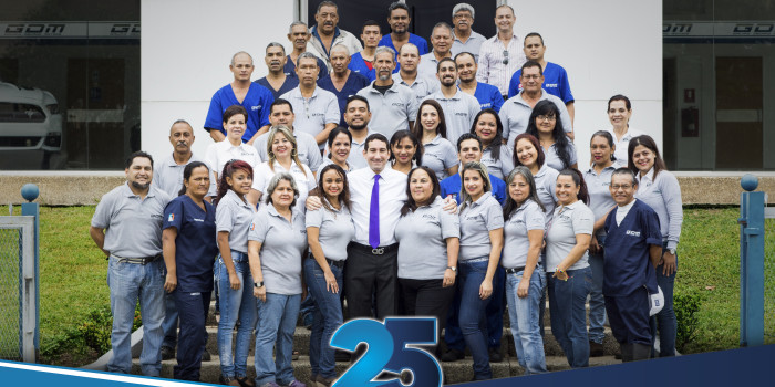 ¡Ya son #25AñosDM!